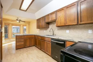 Photo #2: 6016447 Listing