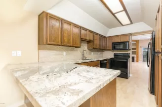 Photo #3: 6016447 Listing