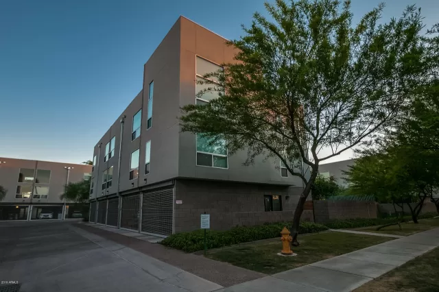 MLS: 6016450 Condo For Sale