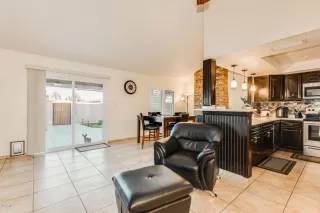 Photo #4: 6016460 Listing 