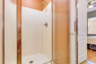 Photo #6: 6016526 Listing