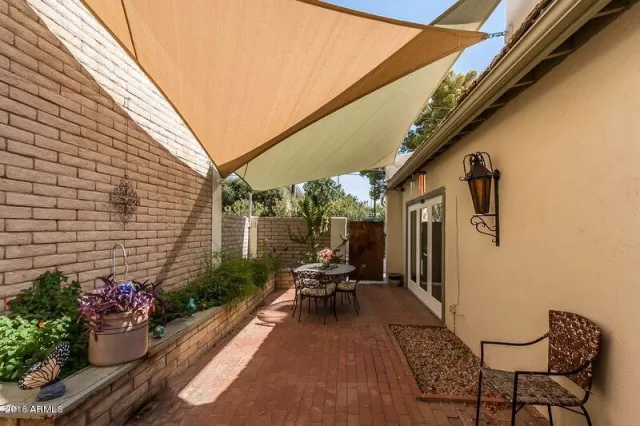 MLS: 6016552 Condo For Sale