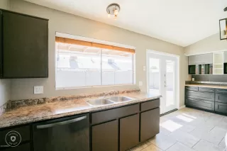 Photo #6: 6016573 Listing