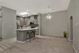 Photo #4: 6016613 Listing