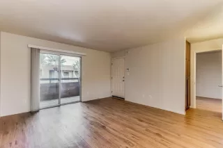 Photo #1: 6017036 Listing