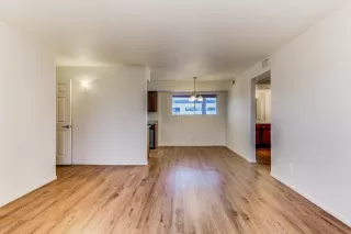 Photo #3: 6017036 Listing