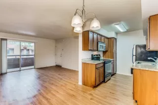 Photo #5: 6017036 Listing