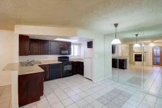 Photo #3: 6017086 Listing