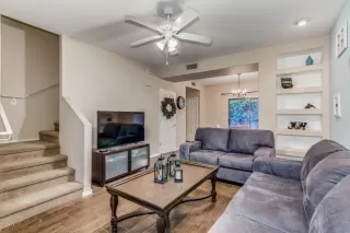 Photo #4: 6017340 Listing