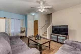 Photo #6: 6017340 Listing