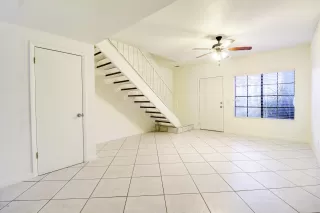 Photo #6: 6017695 Listing