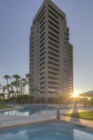 Photo #6: 6017872 Listing