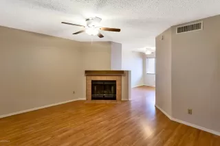 Photo #5: 6017891 Listing