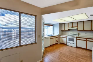 Photo #6: 6017891 Listing