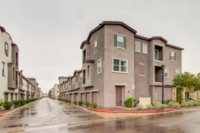 MLS: 6018057 Condo For Sale