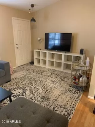 Photo #5: 6018146 Listing