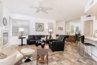 Photo #5: 6018156 Listing 