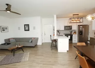 Photo #6: 6018231 Listing