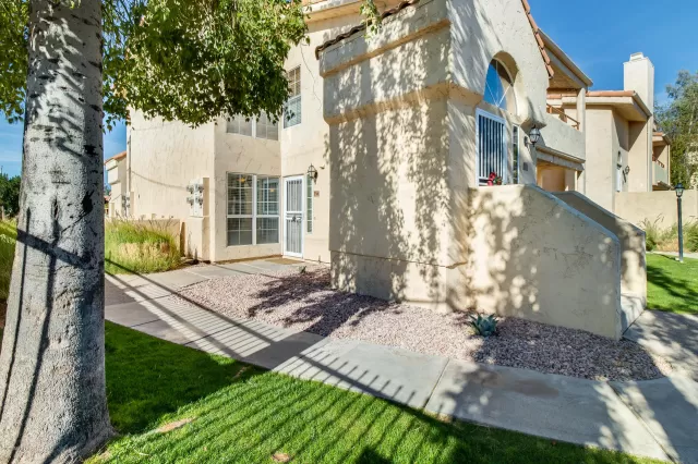 MLS: 6018232 Condo For Sale