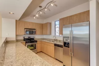 Photo #5: 6018291 Listing