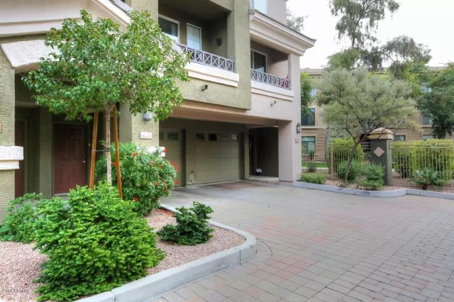 MLS: 6018394 Condo For Sale