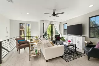 Photo #2: 6018479 Listing 