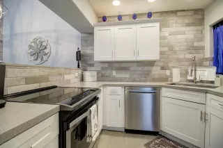 Photo #1: 6018887 Listing 