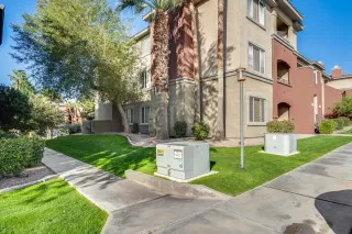 Photo #3: 6019059 Listing