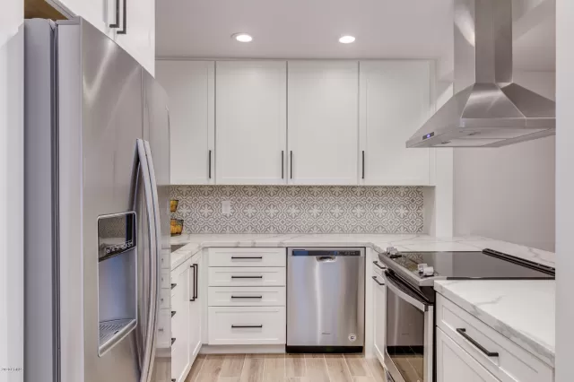 MLS: 6019084 Condo For Sale