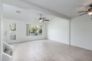 Photo #5: 6019159 Listing