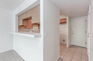 Photo #6: 6019159 Listing