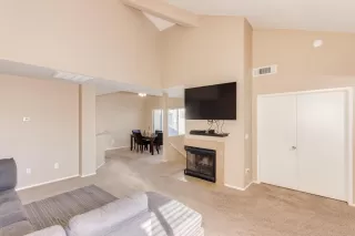 Photo #3: 6019295 Listing