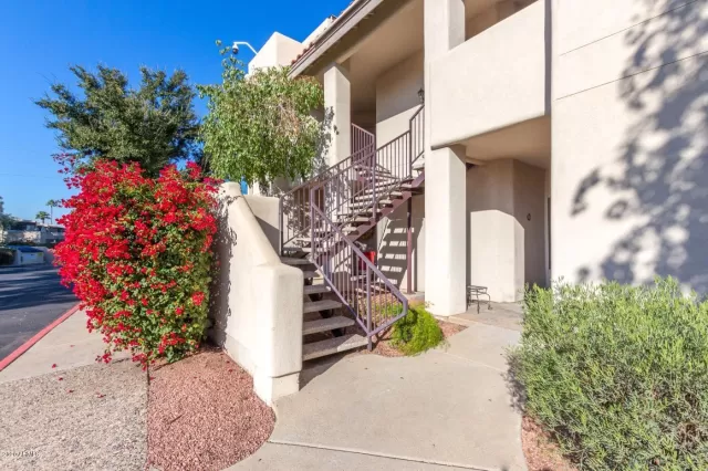 MLS: 6019404 Condo For Sale