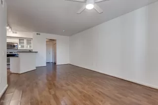 Photo #4: 6019436 Listing