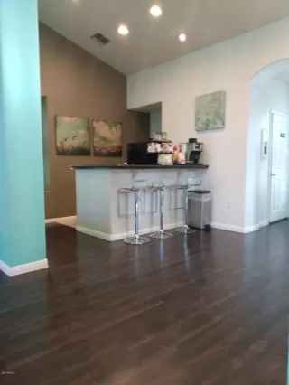 Photo #5: 6019870 Listing