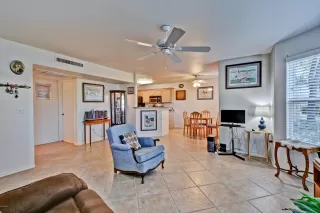 Photo #6: 6020235 Listing