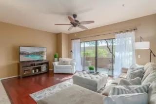 Photo #3: 6020819 Listing