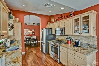 Photo #5: 6021069 Listing 