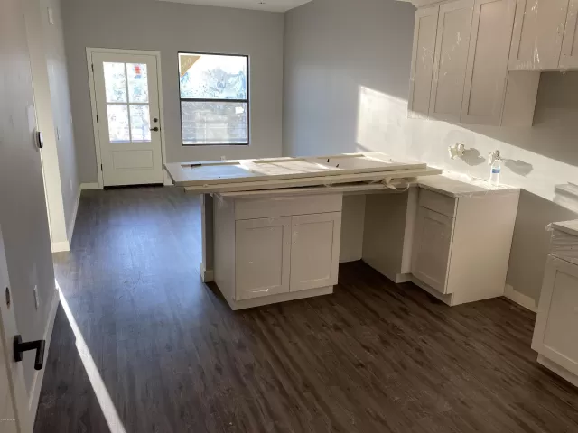 MLS: 6021108 Condo For Sale