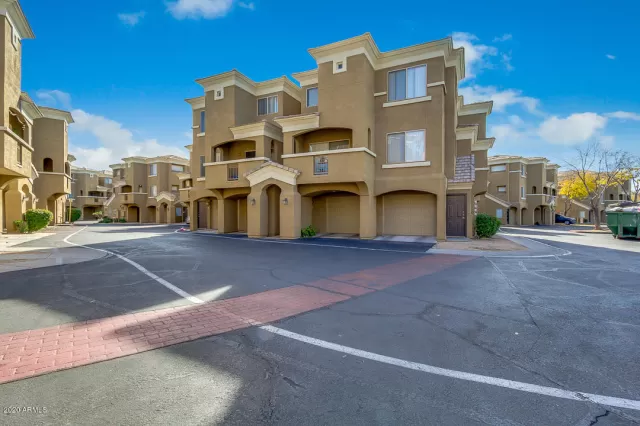 MLS: 6021228 Condo For Sale