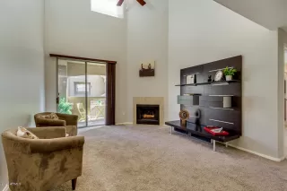 Photo #5: 6021228 Listing 