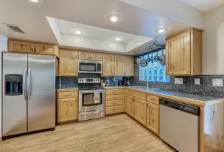 Photo #6: 6021247 Listing