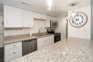 Photo #3: 6021271 Listing 