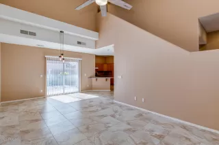 Photo #3: 6021357 Listing