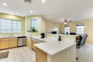 Photo #1: 6021488 Listing