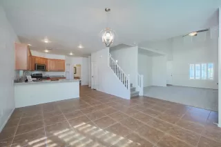 Photo #5: 6021698 Listing 