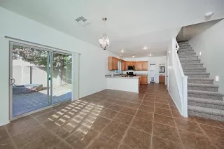 Photo #6: 6021698 Listing 