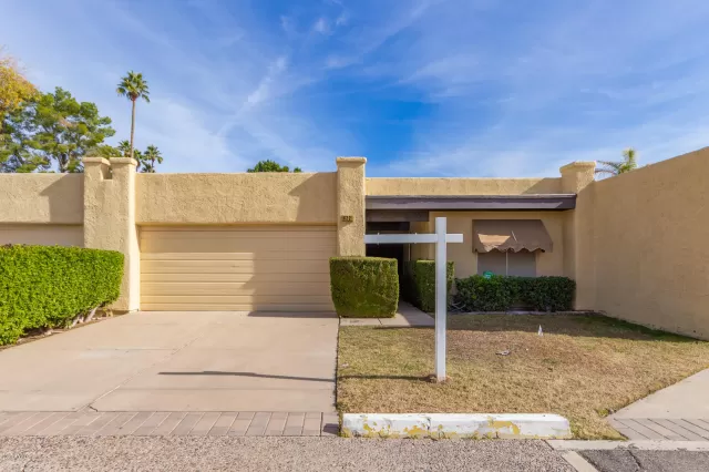 MLS: 6021727 Condo For Sale