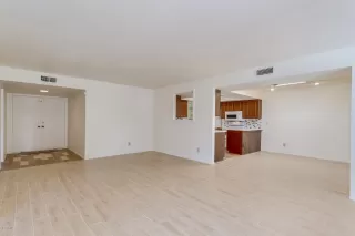 Photo #3: 6021727 Listing