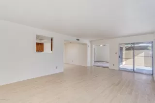 Photo #5: 6021727 Listing